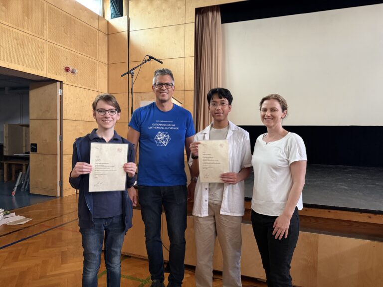 Großer Erfolg für unsere Schüler bei der Mathematik-Olympiade