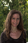 Porträt der Schulärztin Dr Tanja Pollach